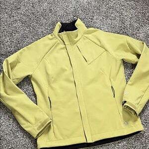 Mountain Hardwear Softshell Fleece Lined Jacket Bright Olive Trail Jacket